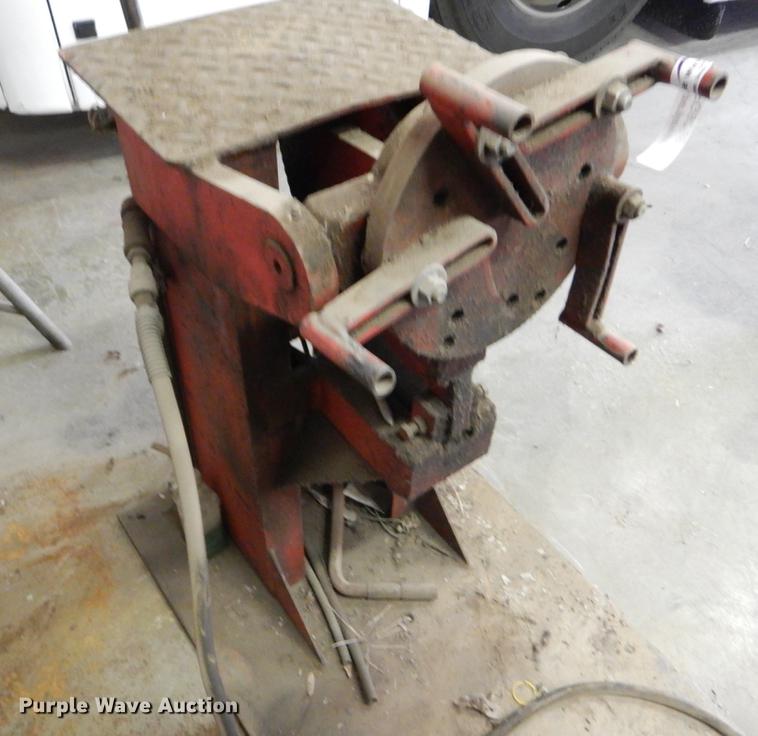 image for item FG9269 Clayborne 900 engine stand