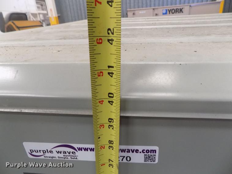 image for item FG9270 2008 Trane rooftop AC and heat unit