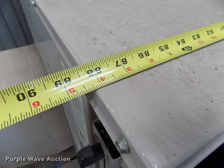 image for item FG9271 2003 York rooftop AC and heat unit