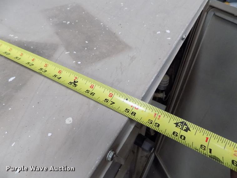 image for item FG9272 2003 York rooftop AC and heat unit