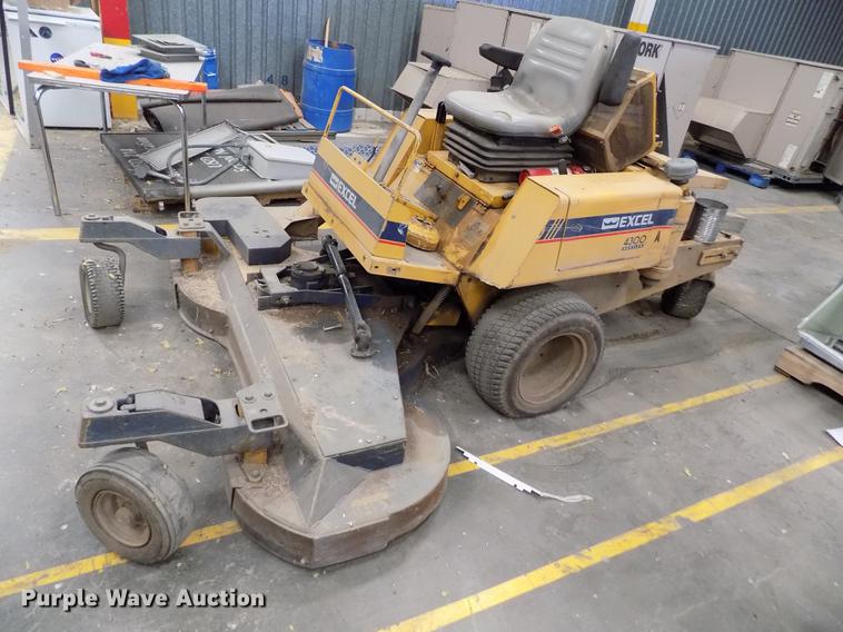 image for item FG9273 Excel Hustler 4300 lawn mower