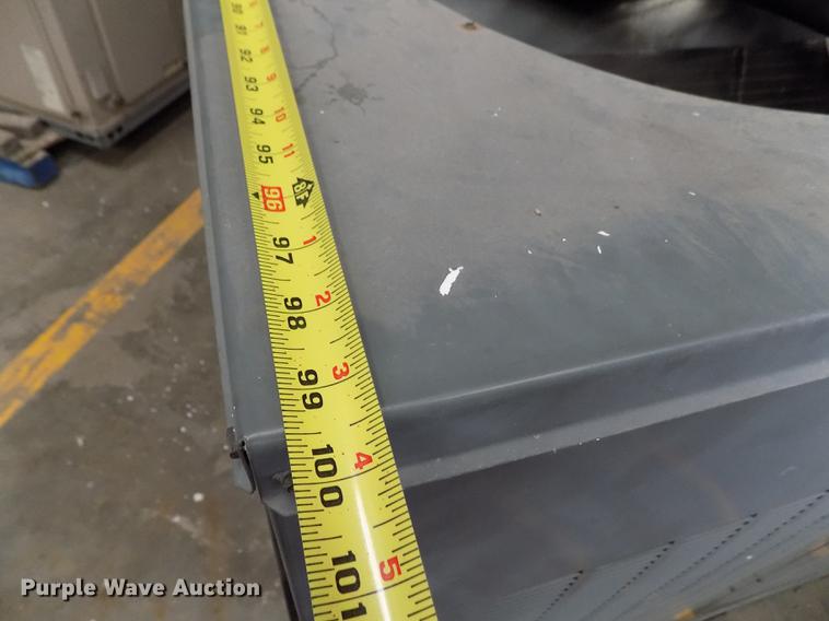 image for item FG9274 Amana rooftop AC and heat unit