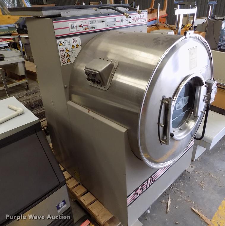 image for item FG9275 1995 Milnor 30022M5J washing machine