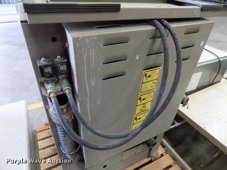 image for item FG9275 1995 Milnor 30022M5J washing machine