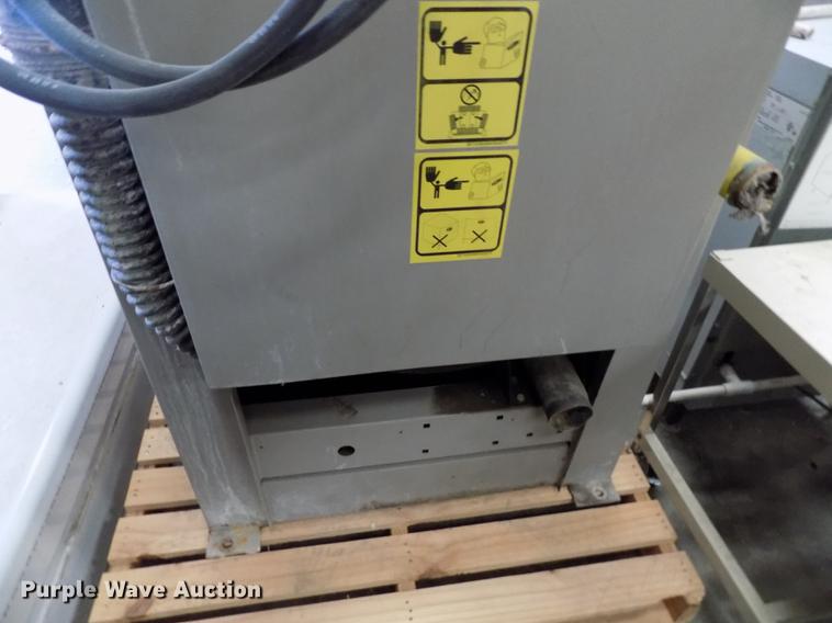 image for item FG9275 1995 Milnor 30022M5J washing machine