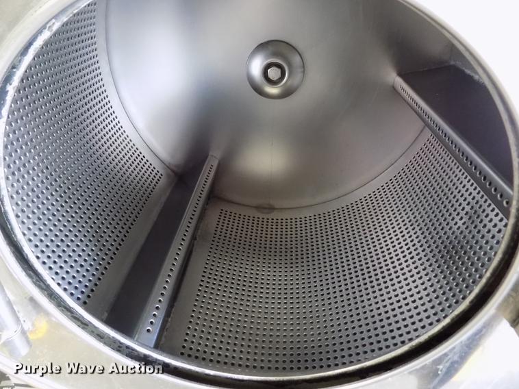 image for item FG9275 1995 Milnor 30022M5J washing machine