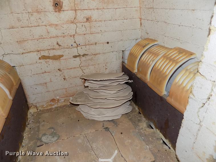 image for item FG9276 AD Alpine HF-10 kiln