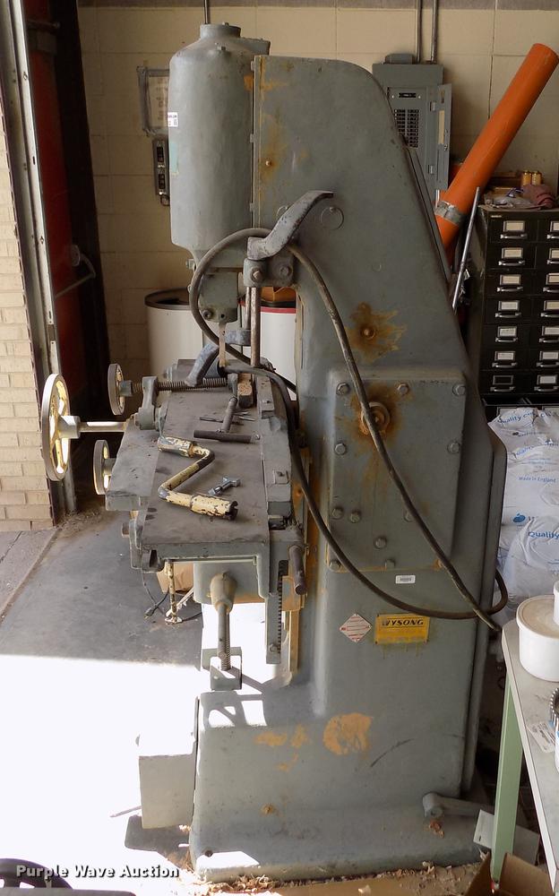 image for item FG9282 Wysong 284 vertical mortiser