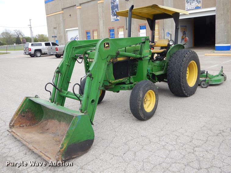 image for item FH9275 1989 John Deere 2155 tractor