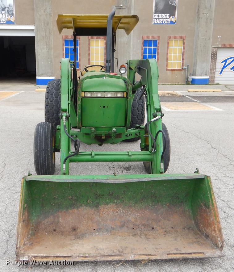 image for item FH9275 1989 John Deere 2155 tractor