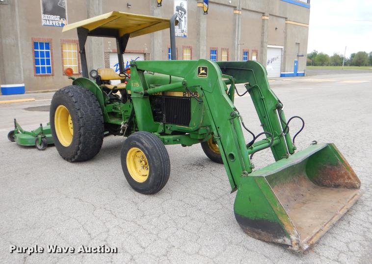 image for item FH9275 1989 John Deere 2155 tractor