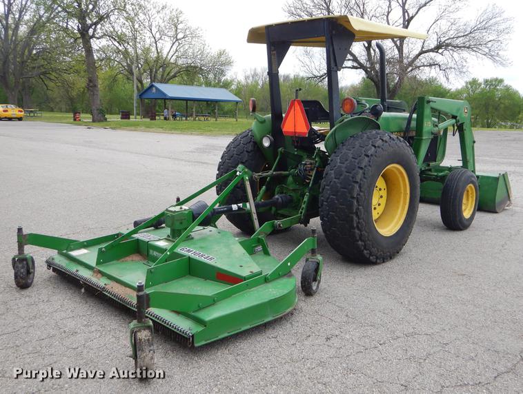 image for item FH9275 1989 John Deere 2155 tractor