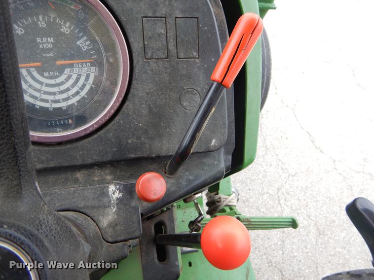 image for item FH9275 1989 John Deere 2155 tractor