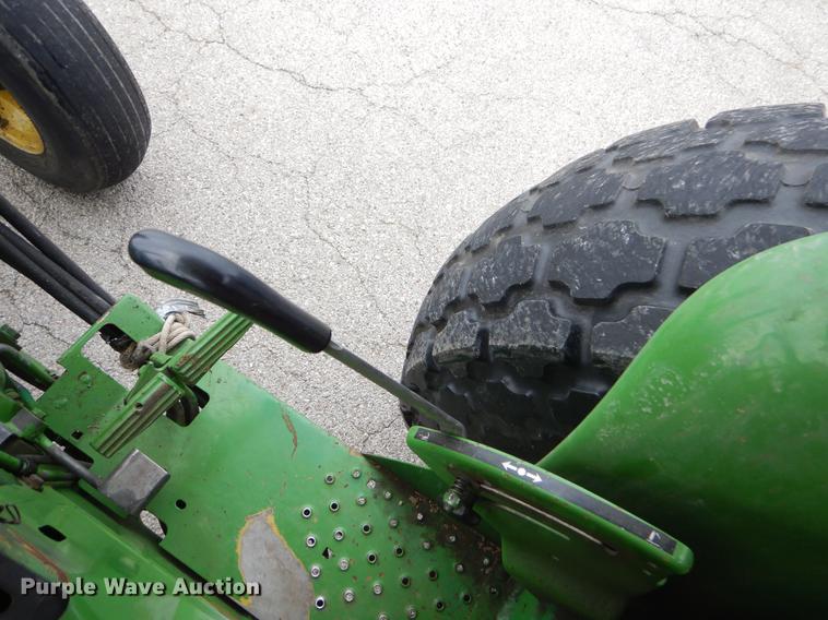 image for item FH9275 1989 John Deere 2155 tractor