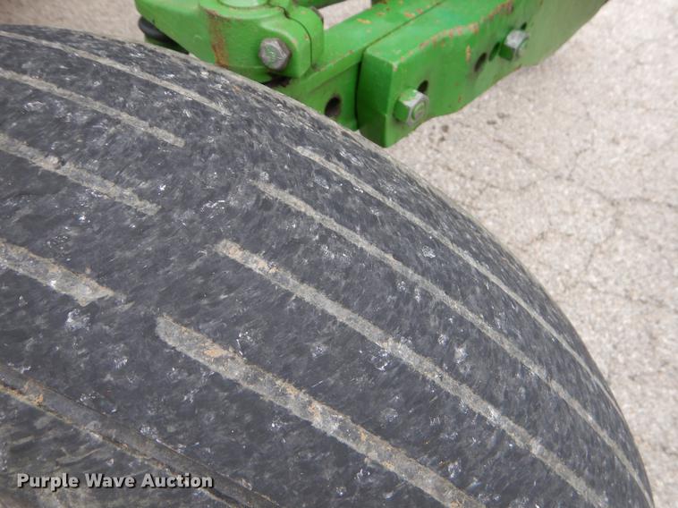 image for item FH9275 1989 John Deere 2155 tractor