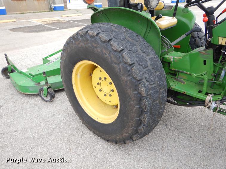 image for item FH9275 1989 John Deere 2155 tractor