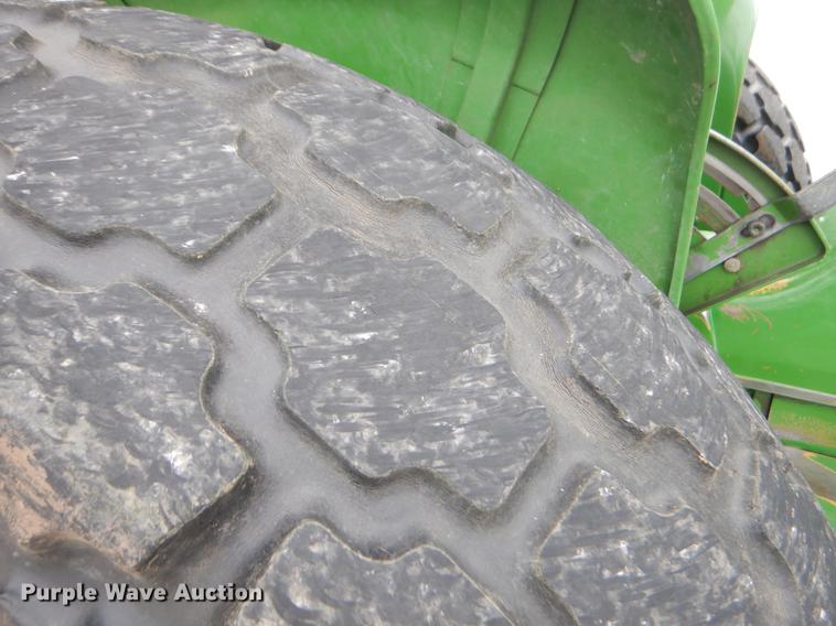 image for item FH9275 1989 John Deere 2155 tractor