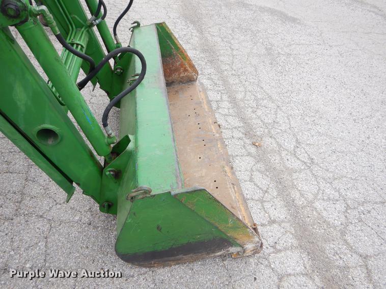 image for item FH9275 1989 John Deere 2155 tractor