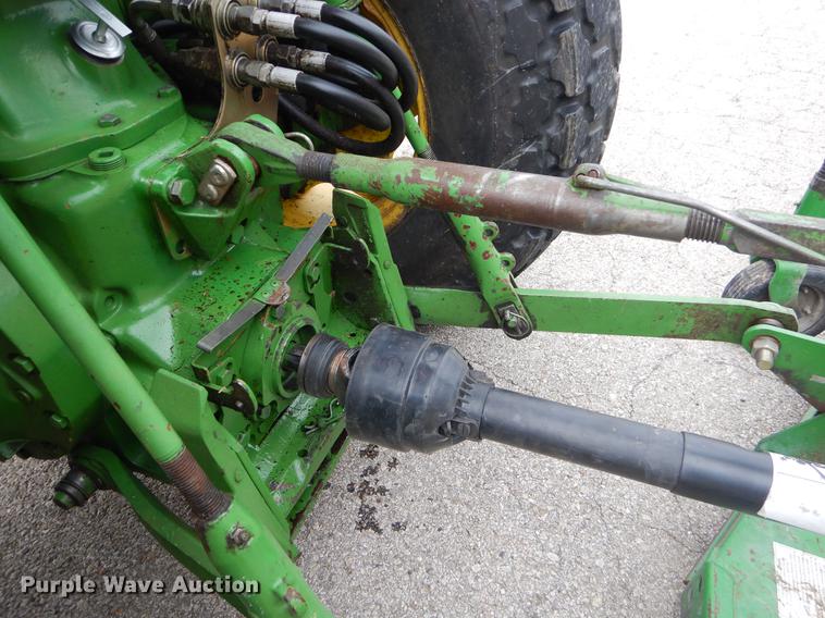 image for item FH9275 1989 John Deere 2155 tractor