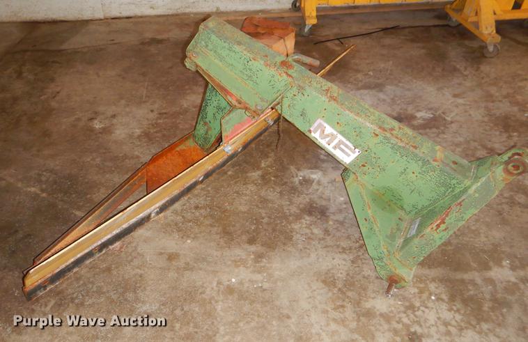 image for item FH9275 1989 John Deere 2155 tractor