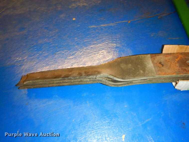 image for item FH9275 1989 John Deere 2155 tractor