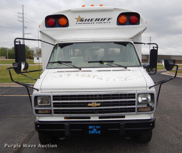 image for item FH9278 1993 Chevrolet Sport Van G30 shuttle bus