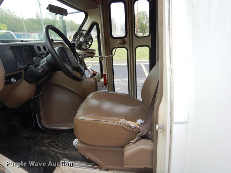 image for item FH9278 1993 Chevrolet Sport Van G30 shuttle bus