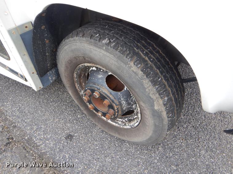 image for item FH9278 1993 Chevrolet Sport Van G30 shuttle bus