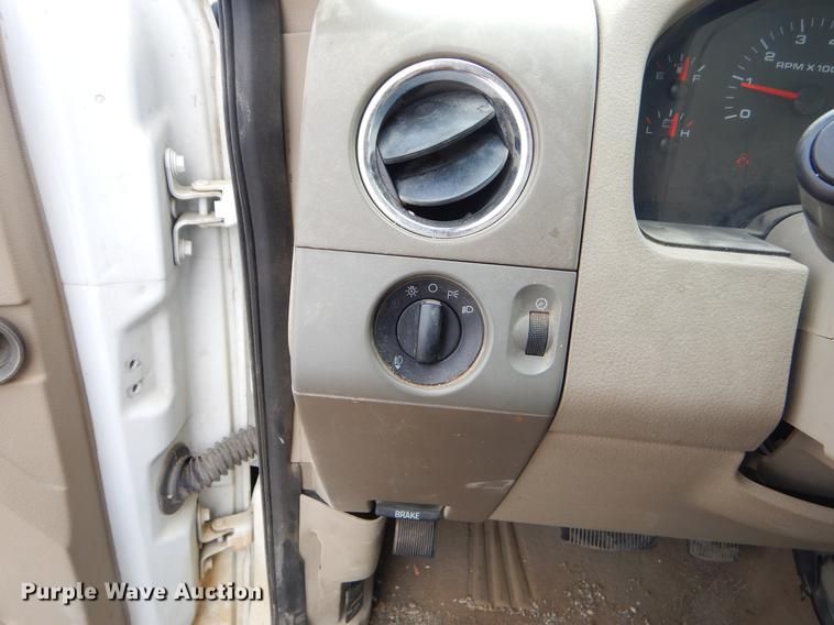 image for item FH9279 2005 Ford F150 SuperCab pickup truck