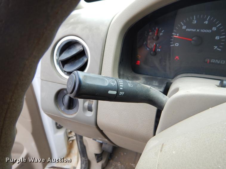 image for item FH9279 2005 Ford F150 SuperCab pickup truck