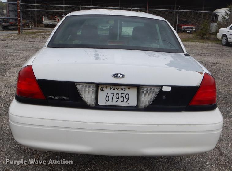 image for item FH9281 2006 Ford Crown Victoria Police Interceptor