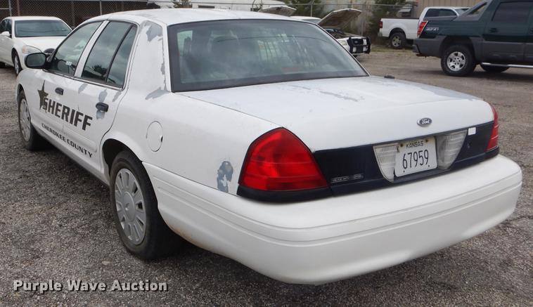 image for item FH9281 2006 Ford Crown Victoria Police Interceptor