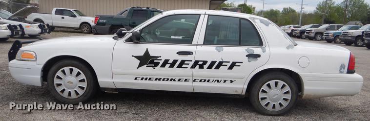 image for item FH9281 2006 Ford Crown Victoria Police Interceptor