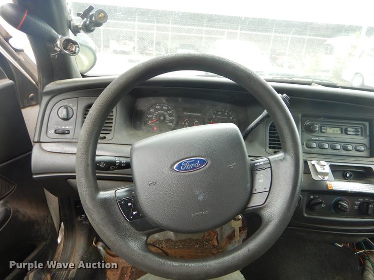 image for item FH9281 2006 Ford Crown Victoria Police Interceptor