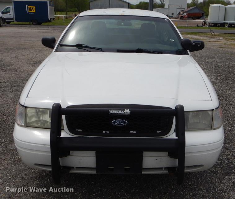 image for item FH9282 2008 Ford Crown Victoria Police Interceptor