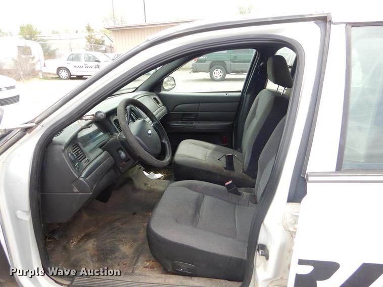 image for item FH9282 2008 Ford Crown Victoria Police Interceptor