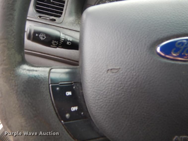 image for item FH9282 2008 Ford Crown Victoria Police Interceptor