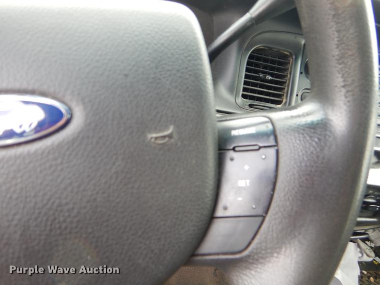 image for item FH9282 2008 Ford Crown Victoria Police Interceptor