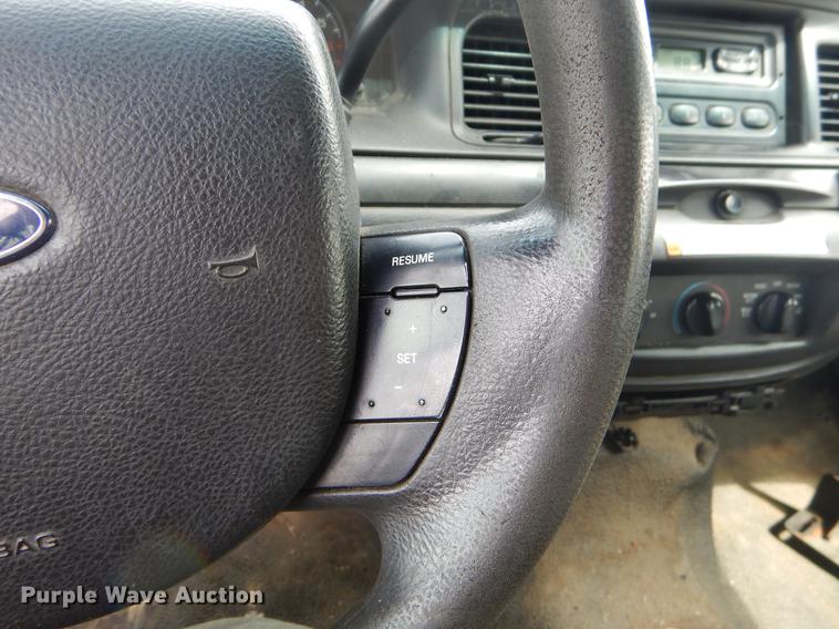 image for item FH9283 2008 Ford Crown Victoria Police Interceptor