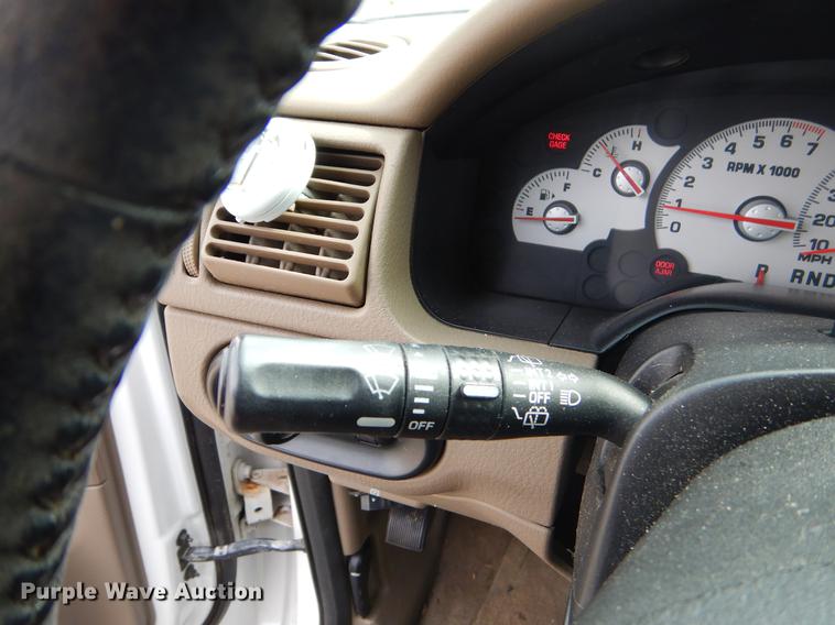 image for item FH9284 2004 Mercury Mountaineer SUV