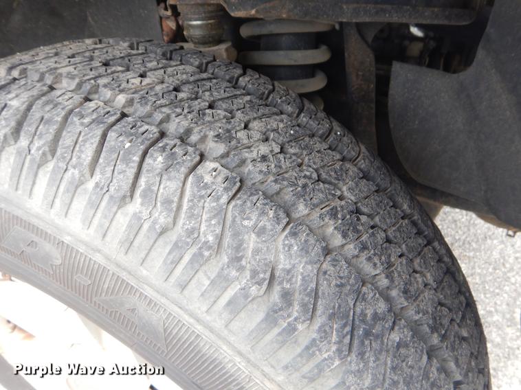 image for item FH9284 2004 Mercury Mountaineer SUV