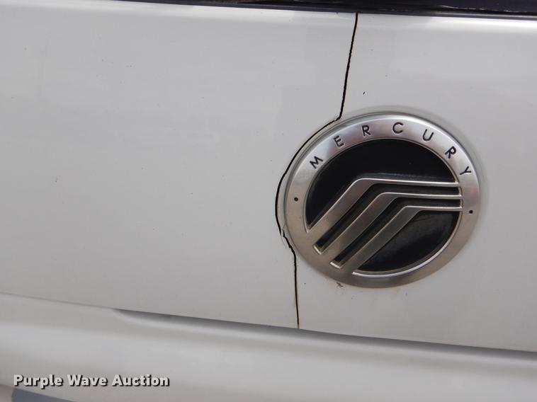 image for item FH9284 2004 Mercury Mountaineer SUV