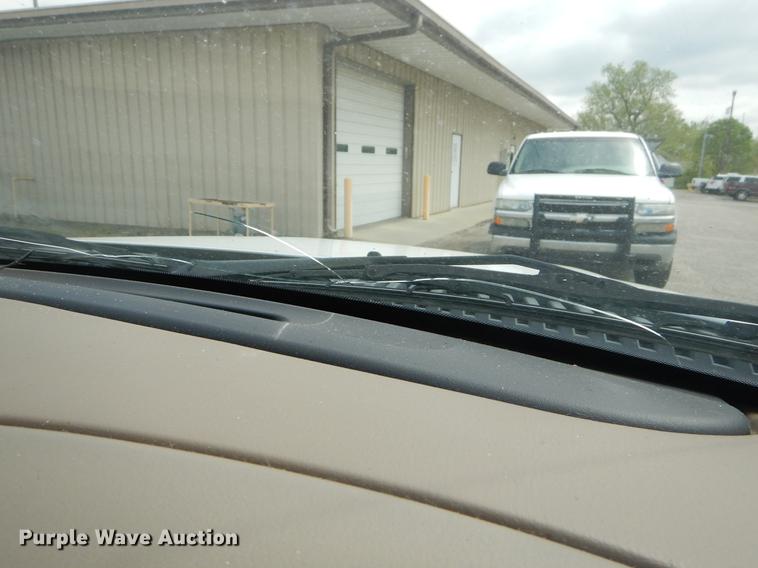 image for item FH9284 2004 Mercury Mountaineer SUV