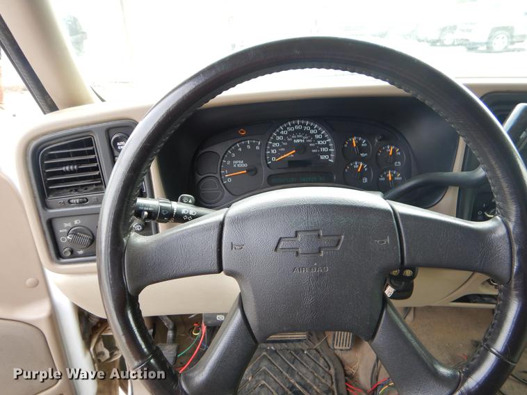 image for item FH9285 2005 Chevrolet Tahoe SUV