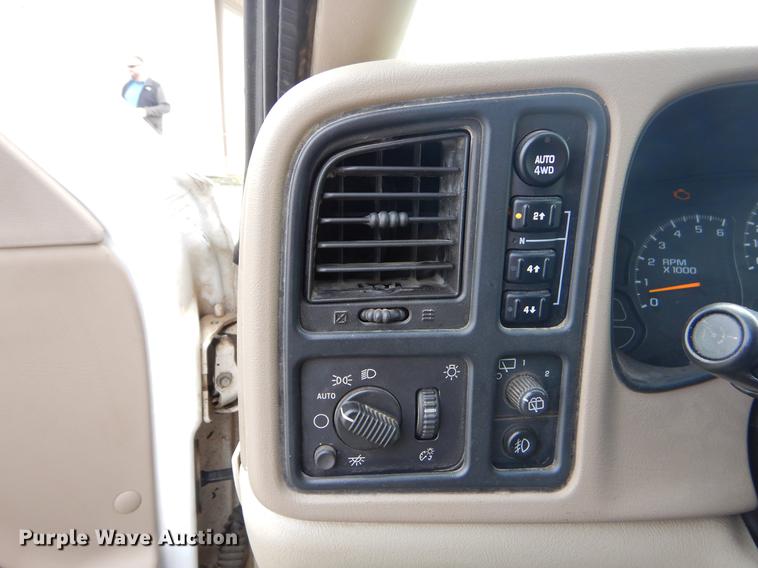 image for item FH9285 2005 Chevrolet Tahoe SUV