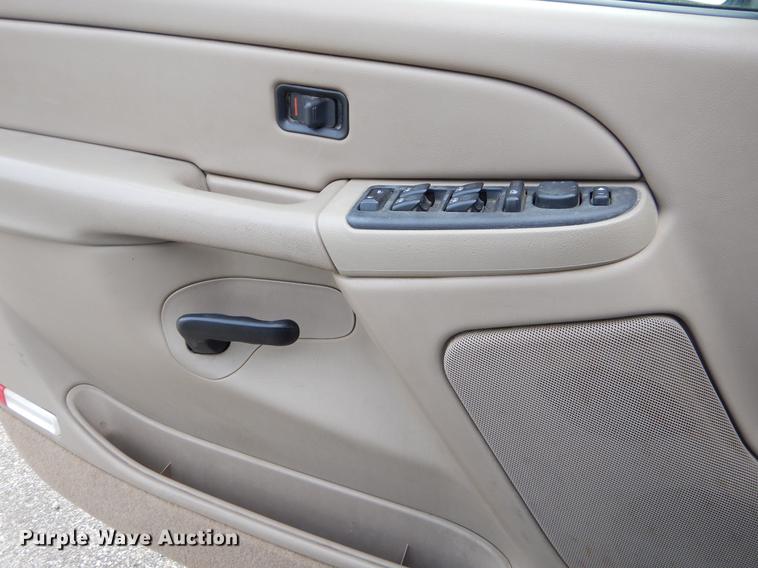 image for item FH9285 2005 Chevrolet Tahoe SUV