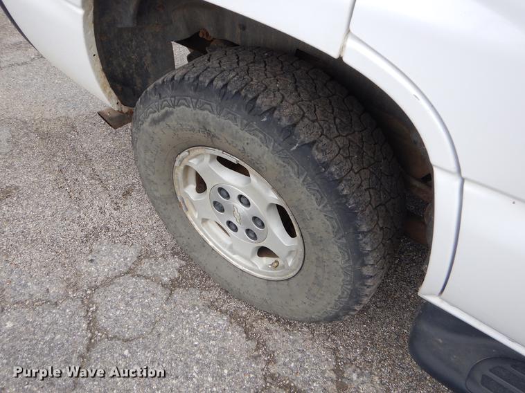 image for item FH9285 2005 Chevrolet Tahoe SUV