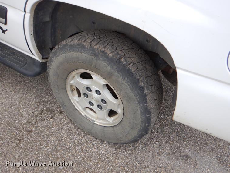 image for item FH9285 2005 Chevrolet Tahoe SUV