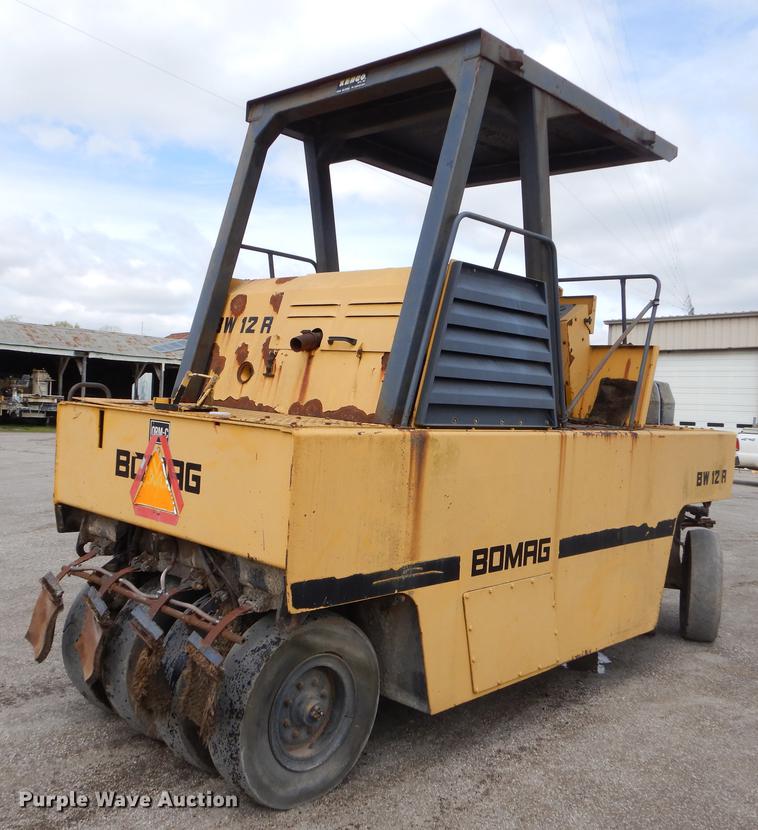 image for item FH9288 Bomag BW12R pneumatic roller