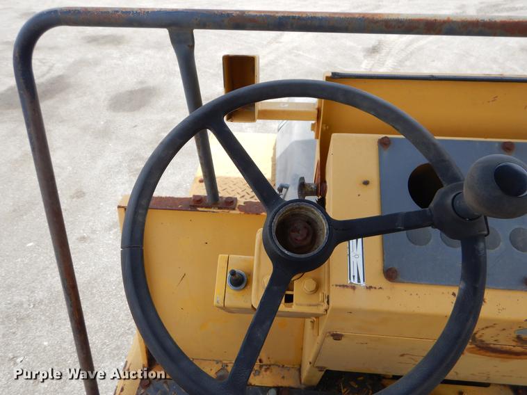 image for item FH9288 Bomag BW12R pneumatic roller